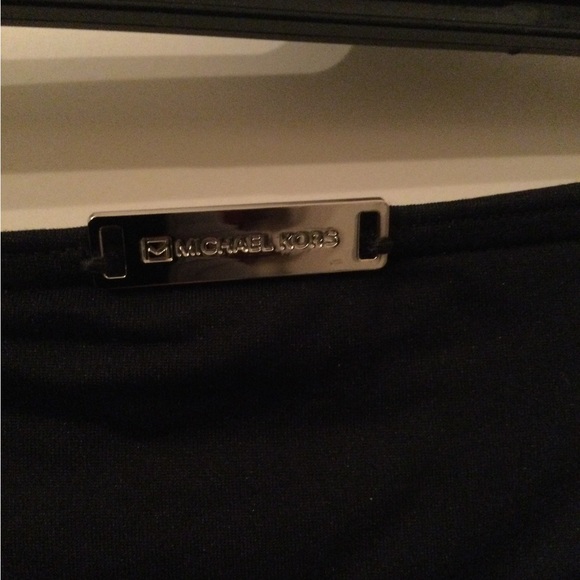 Ensemble 3 pièces Maillot 2 pièces et jupe Michael Kors - Picture 3 of 5